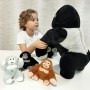 Reuze knuffelgorilla met 3 babygorilla's erin Groothandel in pluchen speelgoedleverancier