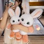 Peluche Lapin Personnalisée avec Logo, Lapin Rose aux Grands Yeux et Broches, Cadeau pour Enfants